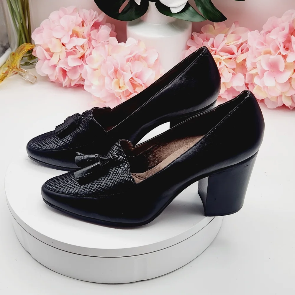Women's Aerosoles Times Square Tassel Black Loafer Pumps Size 10.5
